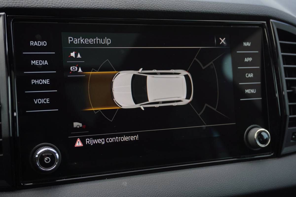 Škoda Karoq Skoda Karoq 1.5 TSI ACT Sportline Business Automaat | Carplay | Elek. pakket | Vol opties | 2022 | Facelift | Inruil mogelijk
