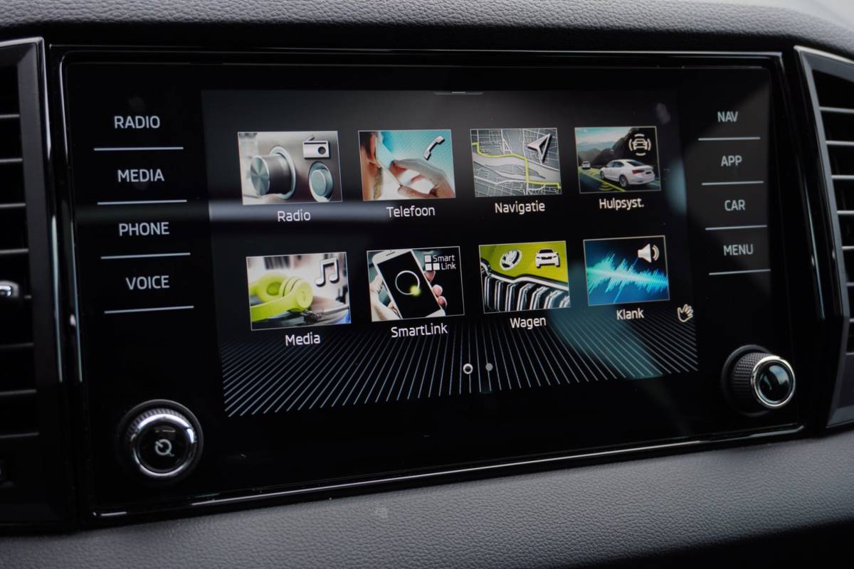 Škoda Karoq Skoda Karoq 1.5 TSI ACT Sportline Business Automaat | Carplay | Elek. pakket | Vol opties | 2022 | Facelift | Inruil mogelijk