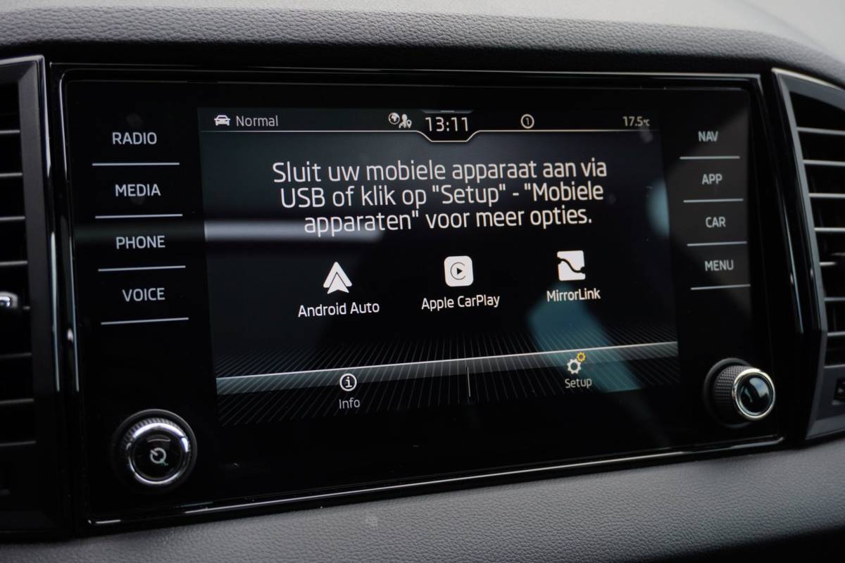 Škoda Karoq Skoda Karoq 1.5 TSI ACT Sportline Business Automaat | Carplay | Elek. pakket | Vol opties | 2022 | Facelift | Inruil mogelijk