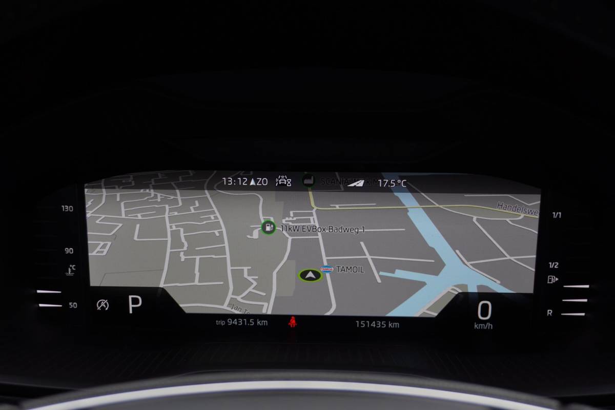 Škoda Karoq Skoda Karoq 1.5 TSI ACT Sportline Business Automaat | Carplay | Elek. pakket | Vol opties | 2022 | Facelift | Inruil mogelijk