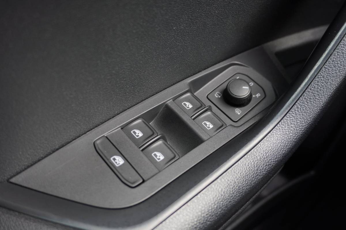 Škoda Karoq Skoda Karoq 1.5 TSI ACT Sportline Business Automaat | Carplay | Elek. pakket | Vol opties | 2022 | Facelift | Inruil mogelijk