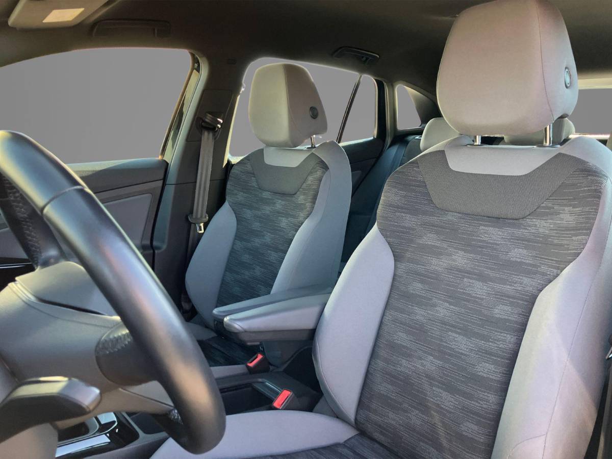 Volkswagen ID.4 Volkswagen ID.4 Pro 77 kWh 204PK · SOH 94,2% · Warmtepomp · Navigatie · Camera + parkeersensoren · Stoelverwarming · Keyless ·