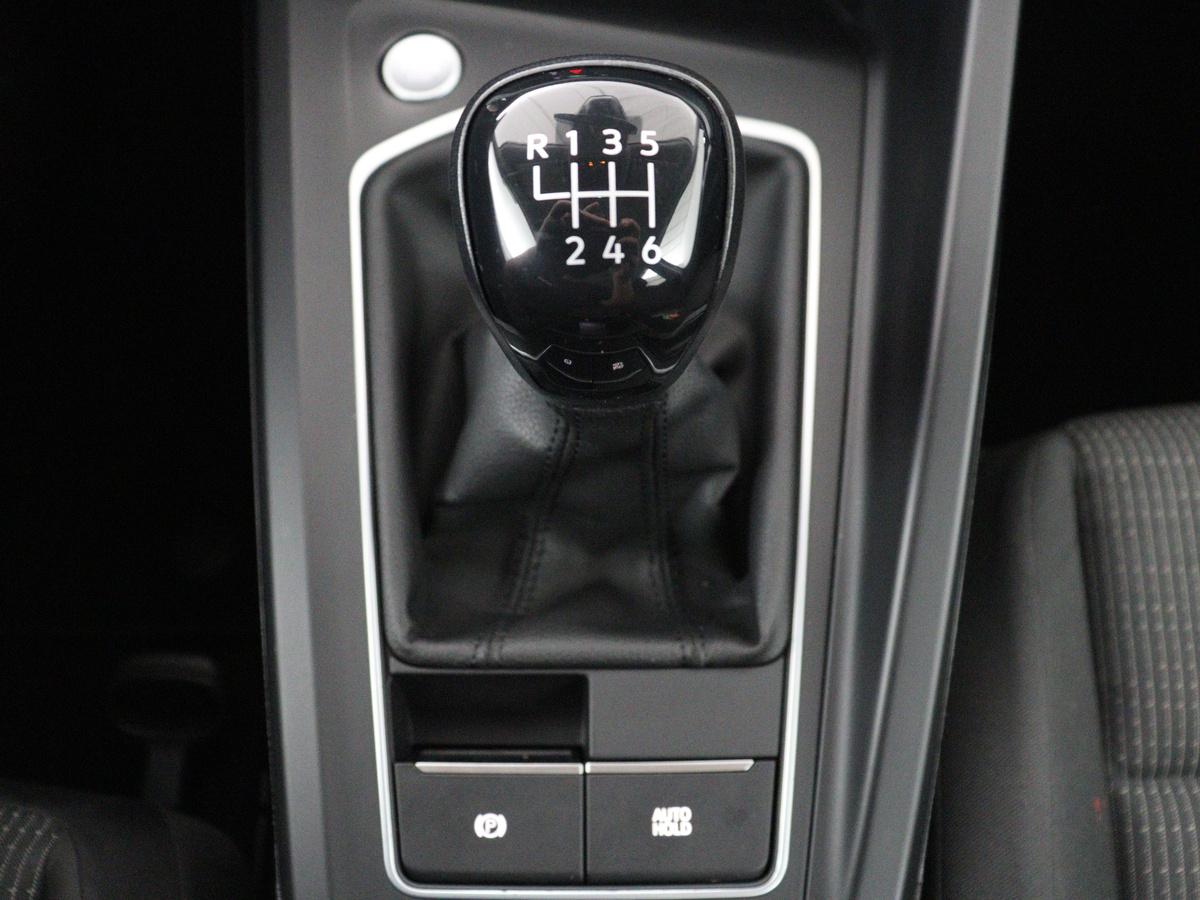Volkswagen Golf Volkswagen Golf Variant 1.0 TSI Golf | Adaptive cruise | Bluetooth |  Virtueel dashboard | Climate control | Park assist | Trekhaak | 17″ velgen