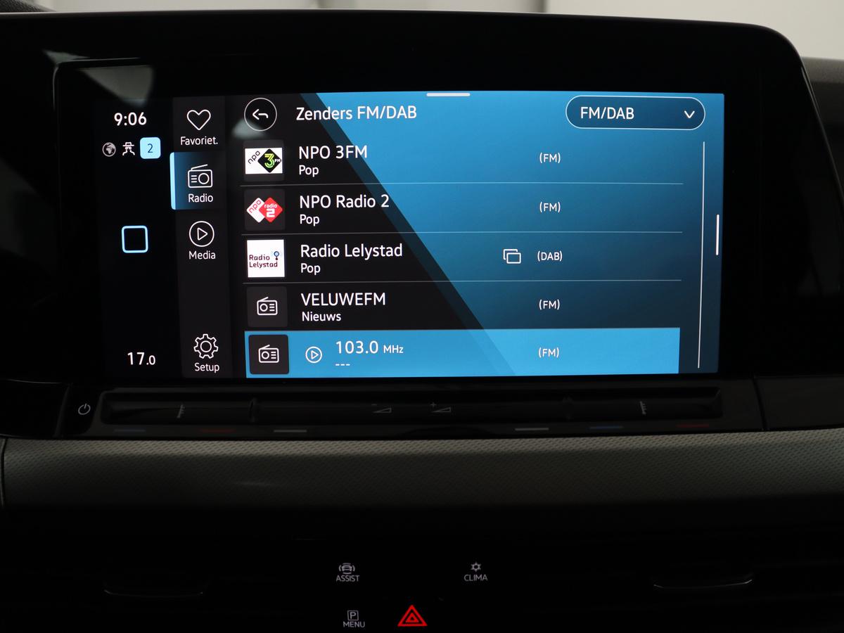 Volkswagen Golf Volkswagen Golf Variant 1.0 TSI Golf | Adaptive cruise | Bluetooth |  Virtueel dashboard | Climate control | Park assist | Trekhaak | 17″ velgen