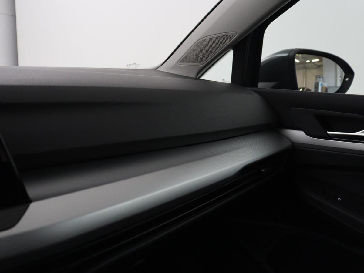 Volkswagen Golf Volkswagen Golf Variant 1.0 TSI Golf | Adaptive cruise | Bluetooth |  Virtueel dashboard | Climate control | Park assist | Trekhaak | 17″ velgen