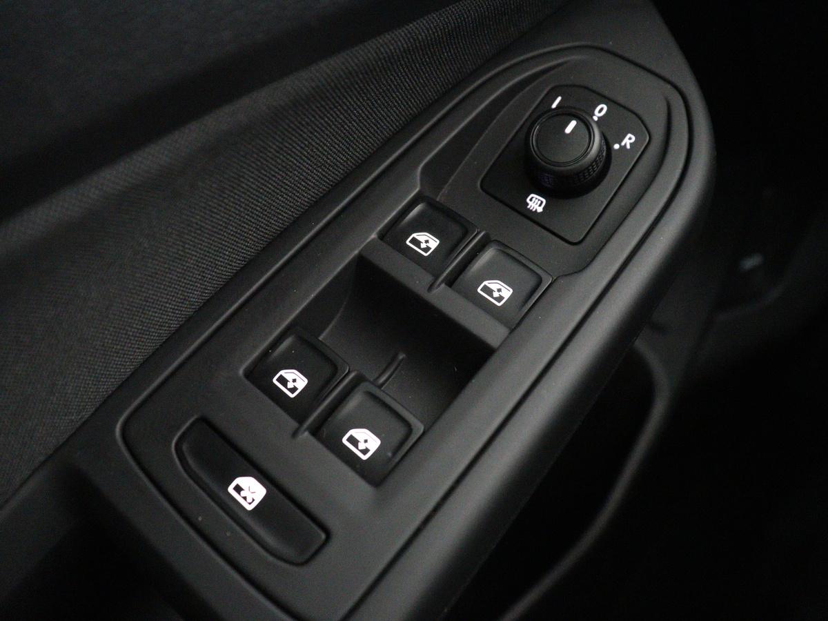 Volkswagen Golf Volkswagen Golf Variant 1.0 TSI Golf | Adaptive cruise | Bluetooth |  Virtueel dashboard | Climate control | Park assist | Trekhaak | 17″ velgen