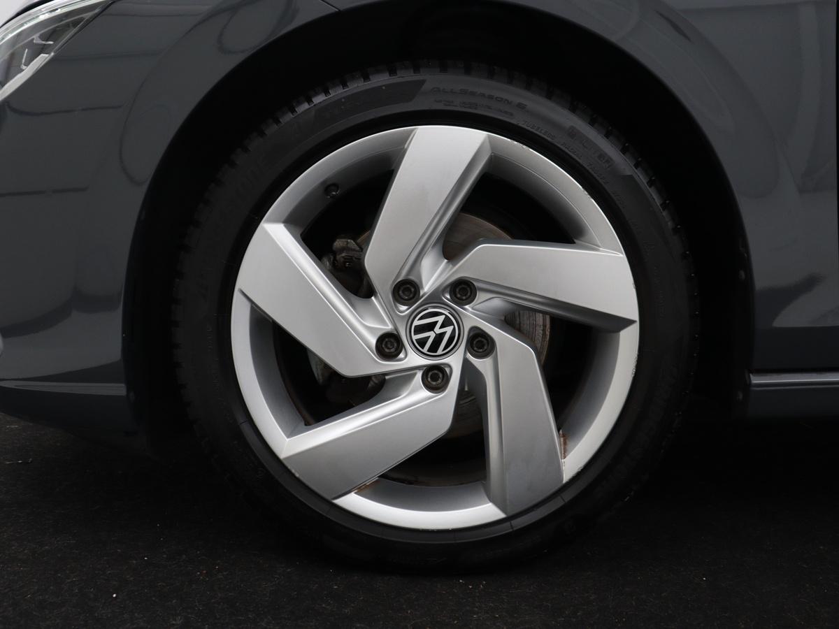 Volkswagen Golf Volkswagen Golf Variant 1.0 TSI Golf | Adaptive cruise | Bluetooth |  Virtueel dashboard | Climate control | Park assist | Trekhaak | 17″ velgen