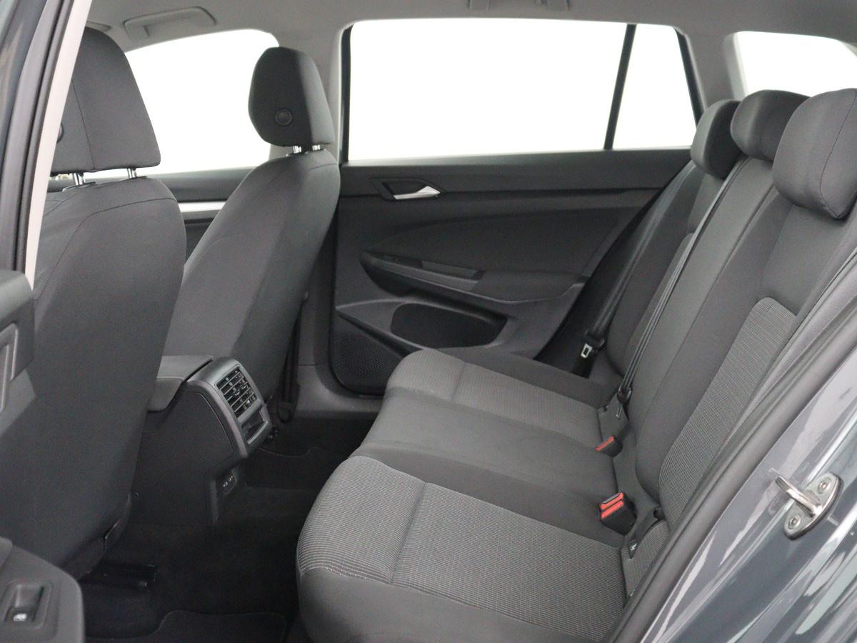 Volkswagen Golf Volkswagen Golf Variant 1.0 TSI Golf | Adaptive cruise | Bluetooth |  Virtueel dashboard | Climate control | Park assist | Trekhaak | 17″ velgen