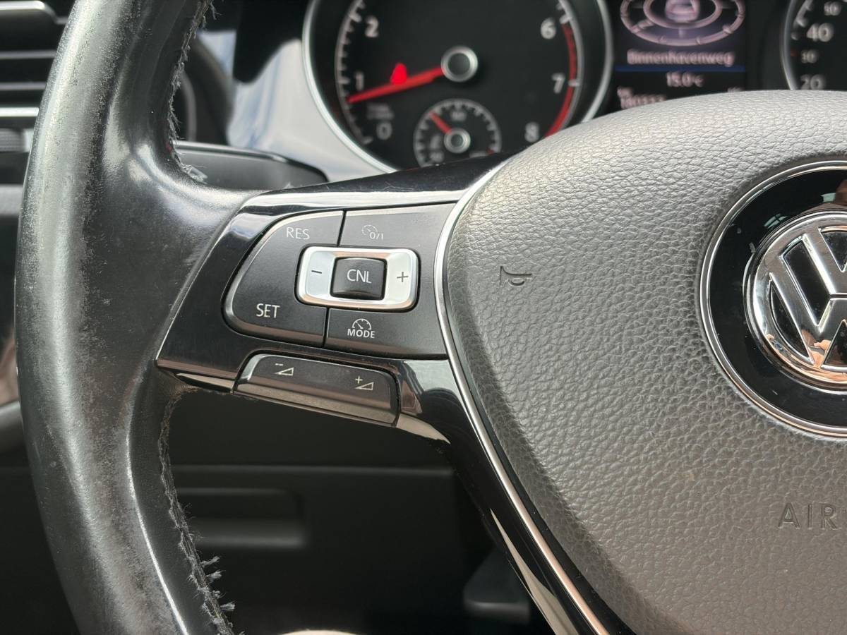 Volkswagen Golf Volkswagen Golf 1.4 TSI ACT Highline ✓1e Eigenaar✓Navi✓Trekhaak✓Clima✓Cruise✓Pdc V+A✓Recent beurt gehad✓6 Bak✓141pk✓18” lm velgen✓N.A.P✓Apk tot 02-2027