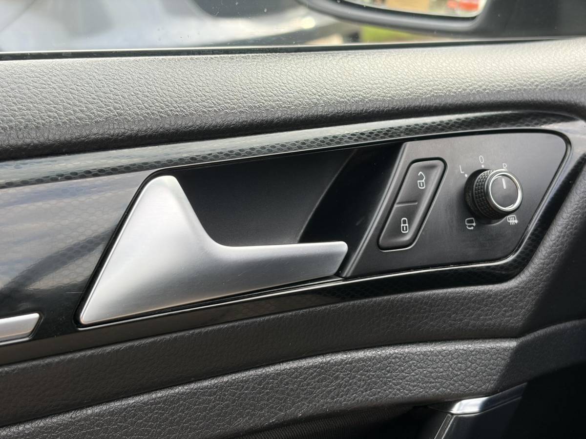 Volkswagen Golf Volkswagen Golf 1.4 TSI ACT Highline ✓1e Eigenaar✓Navi✓Trekhaak✓Clima✓Cruise✓Pdc V+A✓Recent beurt gehad✓6 Bak✓141pk✓18” lm velgen✓N.A.P✓Apk tot 02-2027