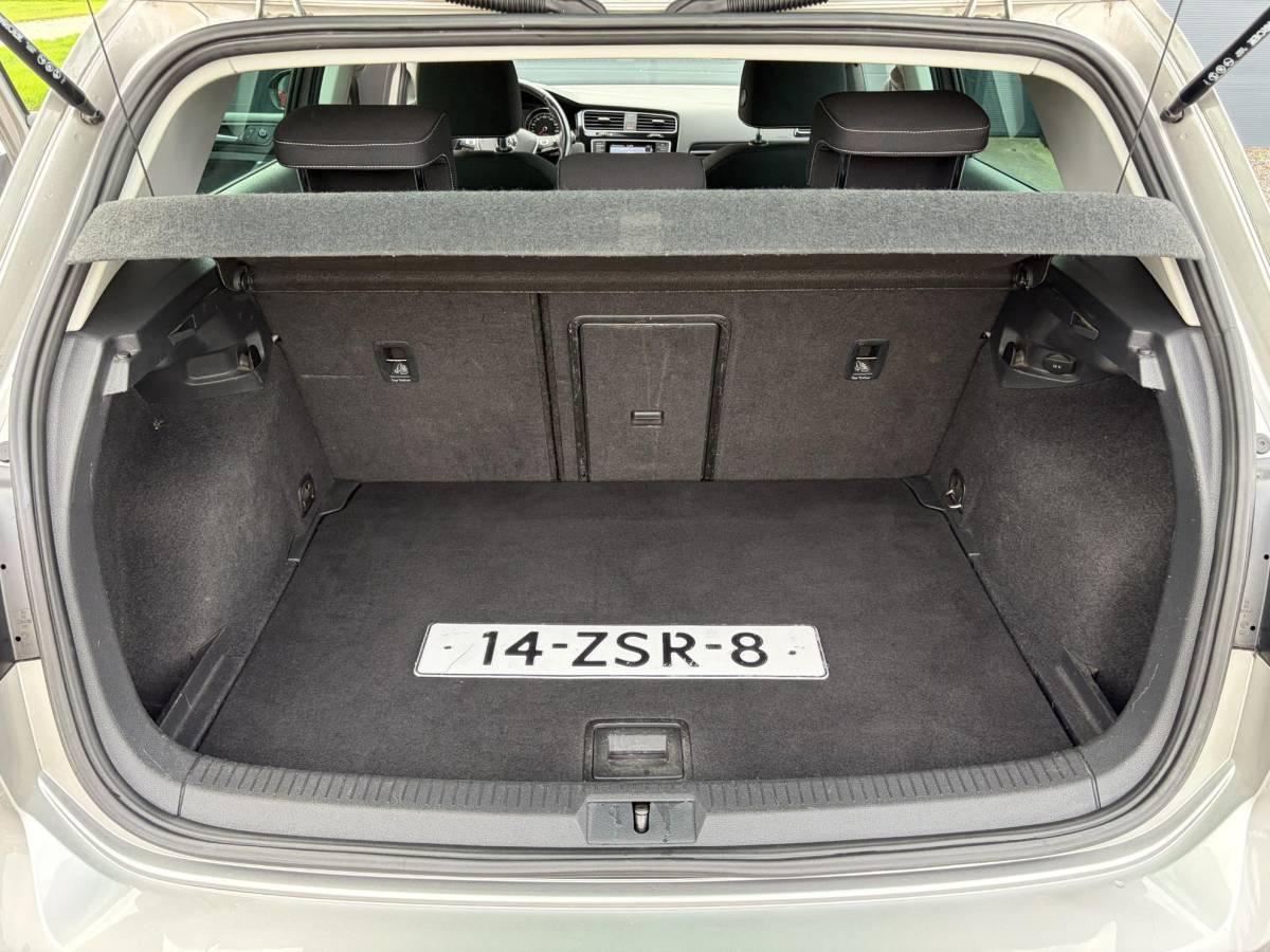 Volkswagen Golf Volkswagen Golf 1.4 TSI ACT Highline ✓1e Eigenaar✓Navi✓Trekhaak✓Clima✓Cruise✓Pdc V+A✓Recent beurt gehad✓6 Bak✓141pk✓18” lm velgen✓N.A.P✓Apk tot 02-2027