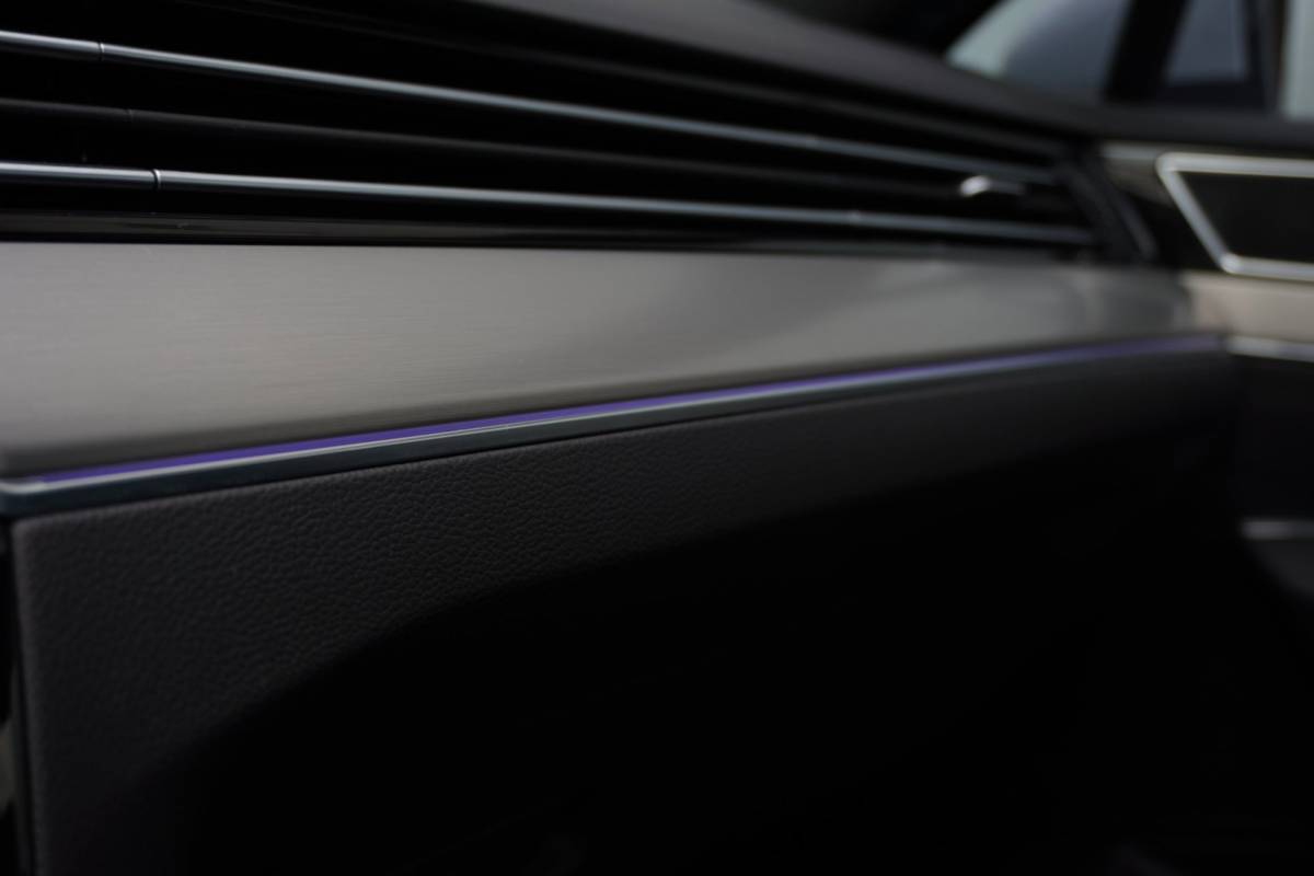 Volkswagen Passat Volkswagen Passat Variant 1.5 TSI R-Line Business + Panodak | Carplay | Automaat | Camera | Vol opties | Inruil mogelijk