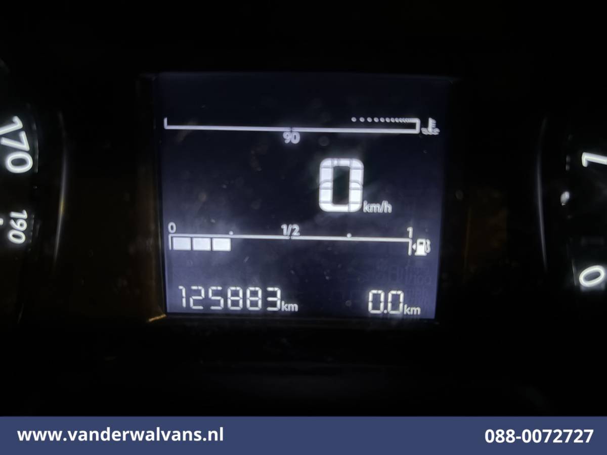 Peugeot Expert Peugeot Expert 2.0 BlueHDI 123pk L3H1 Dubbele Cabine Euro6 Airco | 5-Zits | 2500kg Trekhaak Cruisecontrol, Parkeersensoren