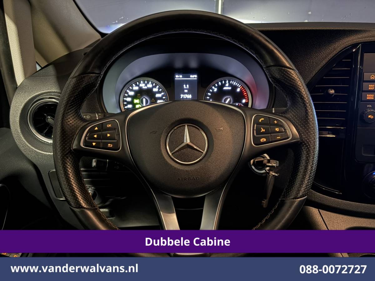 Mercedes-Benz Vito Mercedes-Benz Vito 116 CDI 164pk L2H1 Dubbele cabine Automaat Euro6 Airco | 5-Zits | Camera | 2x Zijdeur | LED | Apple Carplay 2500kg Trekhaak, Cruisecontrol, Android Auto, Lederen Bekleding, Parkeersensoren