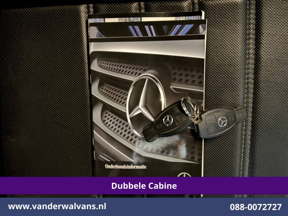 Mercedes-Benz Vito Mercedes-Benz Vito 116 CDI 164pk L2H1 Dubbele cabine Automaat Euro6 Airco | 5-Zits | Camera | 2x Zijdeur | LED | Apple Carplay 2500kg Trekhaak, Cruisecontrol, Android Auto, Lederen Bekleding, Parkeersensoren