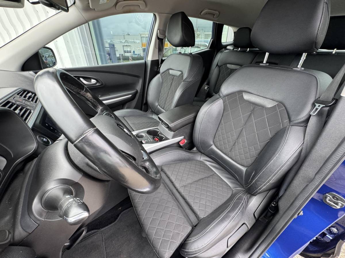 Renault Kadjar Renault Kadjar 1.3 TCe Intens | A-Camera | Trekhaak / 1500 kg | Cruise | Lane Assist |