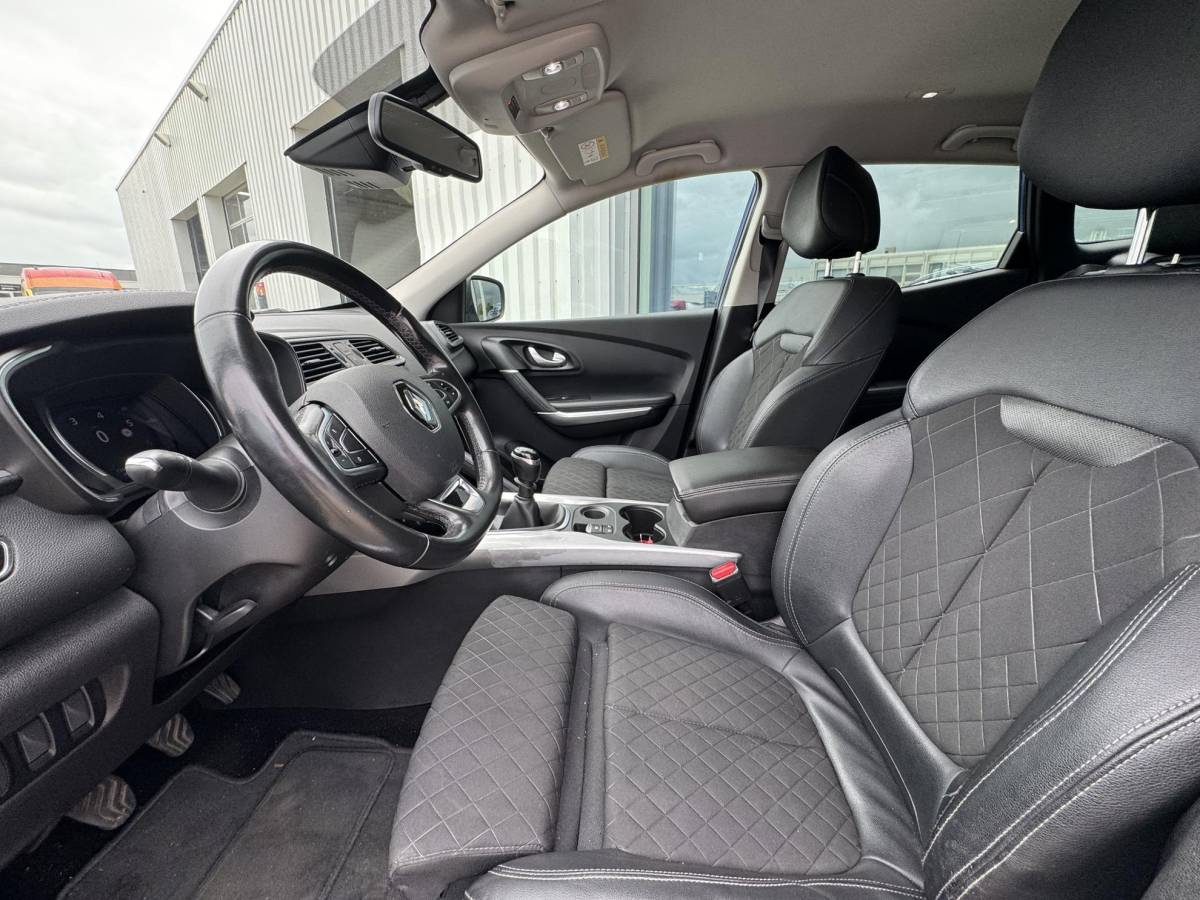 Renault Kadjar Renault Kadjar 1.3 TCe Intens | A-Camera | Trekhaak / 1500 kg | Cruise | Lane Assist |