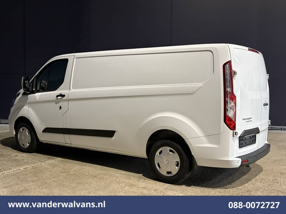 Ford Transit Custom Ford Transit Custom 2.0 TDCI L2H1 Euro6 Airco | Camera | Navigatie | LED | Apple Carplay | Bijrijdersbank Cruisecontrol, Stoelverwarming, Verwarmde Voorruit, Parkeersensoren, 2670kg laadvermogen