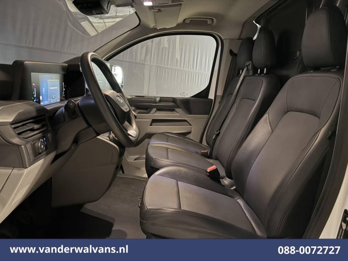 Ford Transit Custom Ford Transit Custom 2.0 TDCI 136pk L2H1 Euro6 Airco | Camera | LED | Apple Carplay, Android Auto Cruisecontrol, Verwarmde Voorruit, Parkeersensoren, Bijrijdersbank, 2740kg laadvermogen