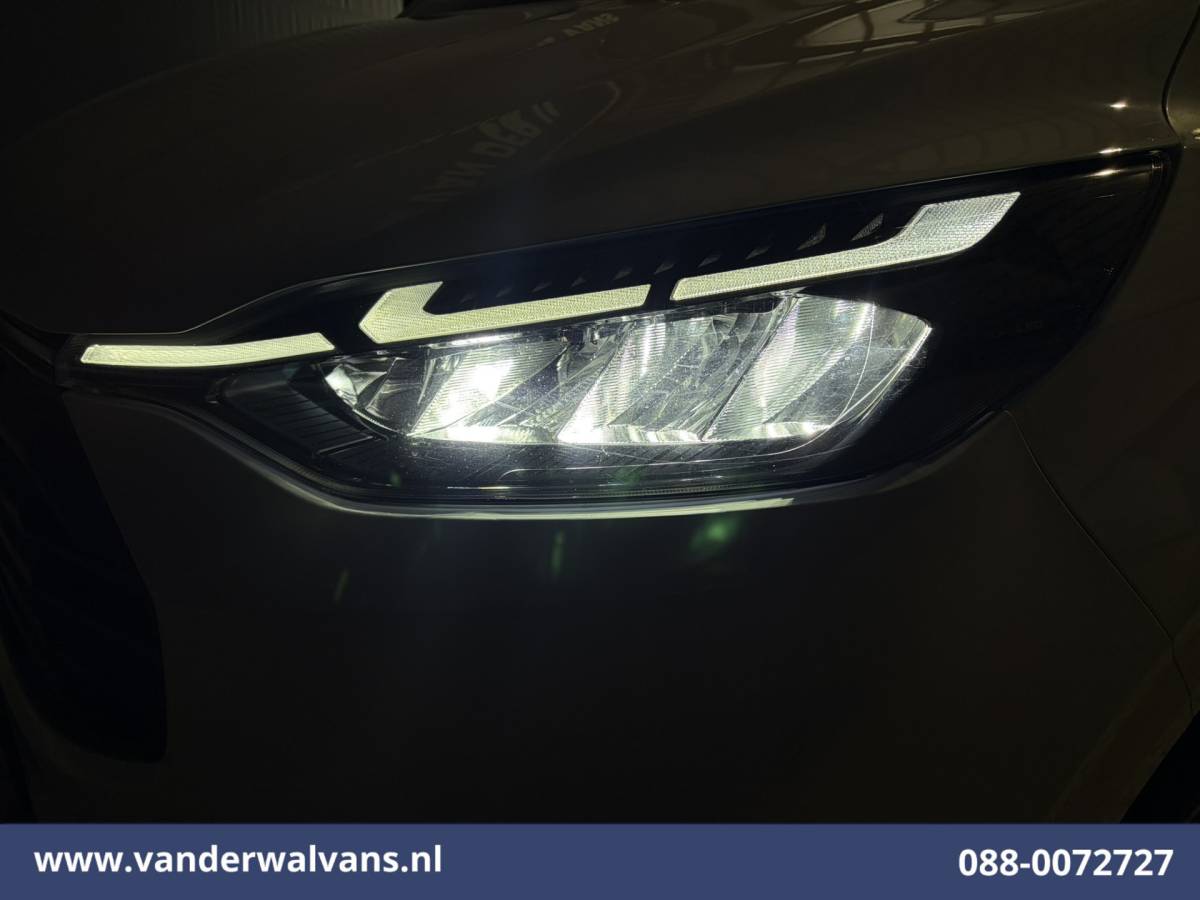 Ford Transit Custom Ford Transit Custom 2.0 TDCI 136pk L2H1 Euro6 Airco | Camera | LED | Apple Carplay, Android Auto Cruisecontrol, Verwarmde Voorruit, Parkeersensoren, Bijrijdersbank, 2740kg laadvermogen
