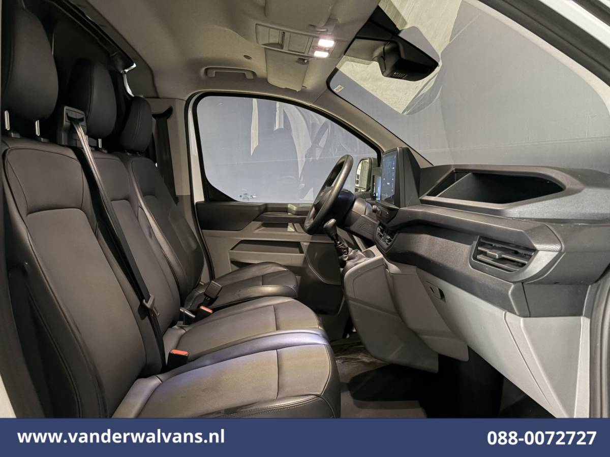 Ford Transit Custom Ford Transit Custom 2.0 TDCI 136pk L2H1 Euro6 Airco | Camera | LED | Apple Carplay, Android Auto Cruisecontrol, Verwarmde Voorruit, Parkeersensoren, Bijrijdersbank, 2740kg laadvermogen