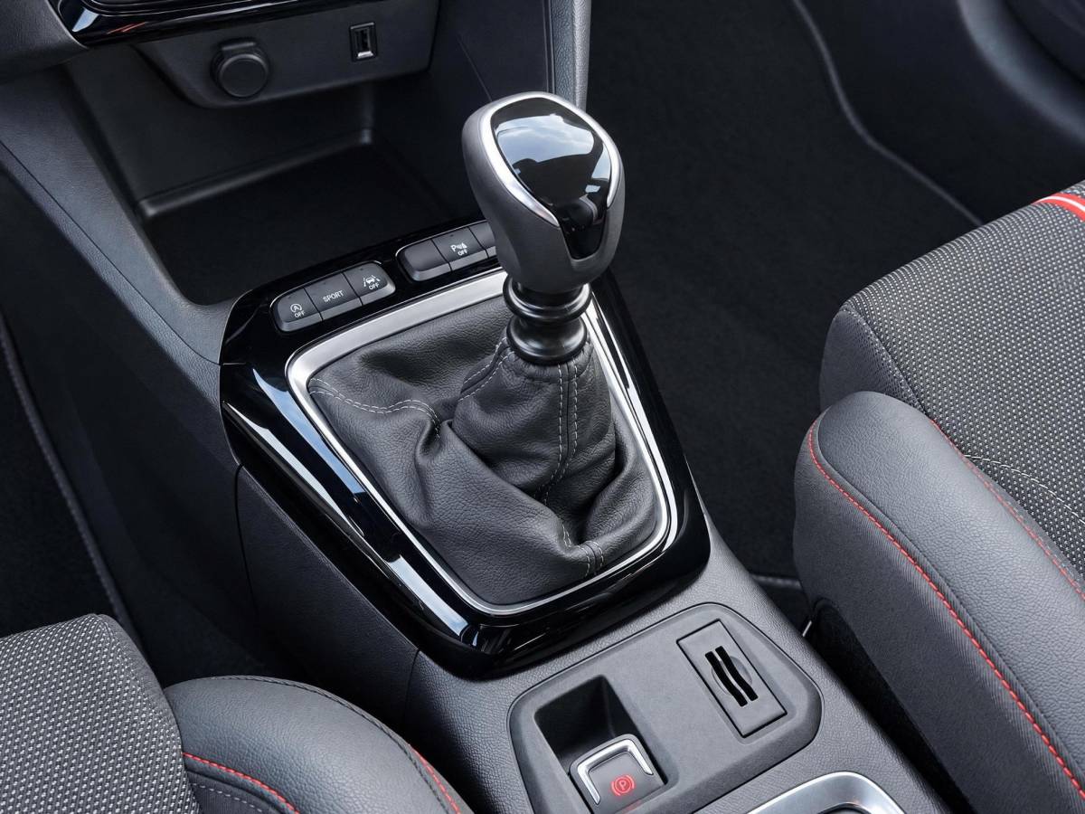 Opel Corsa Opel Corsa 1.2 GS Line | Incl. 12 maanden garantie | Cruise control | Stoel/stuurverwarming | Parkeercamera | Apple carplay/Android auto | Parkeersensoren | 100% onderhouden |