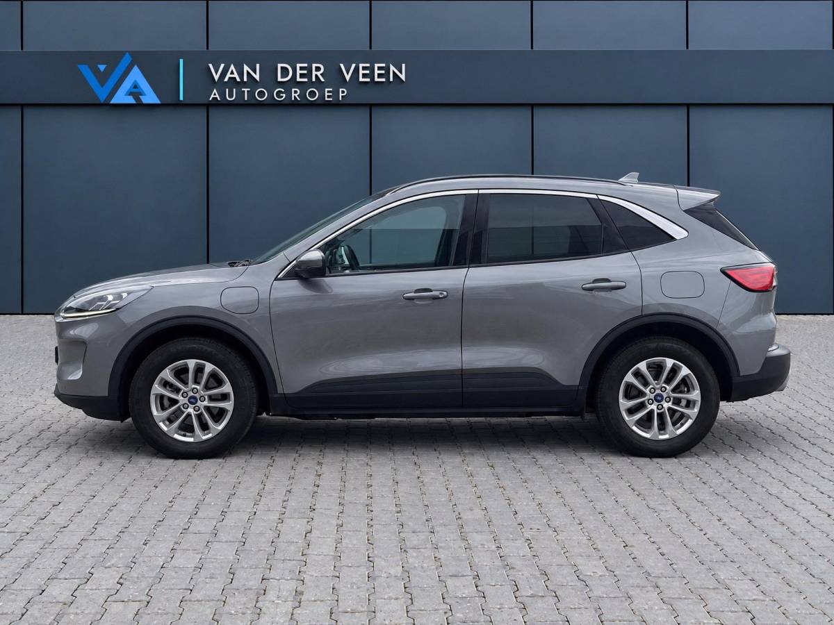 Ford Kuga Ford Kuga 2.5 PHEV Titanium X | Incl. 12 maanden garantie | Cruise control | SOH 88% | Trekhaak | Climate control | Stoelverwarming voor + achter | Stuurverwarming | Parkeercamera | Apple carplay/Android auto |