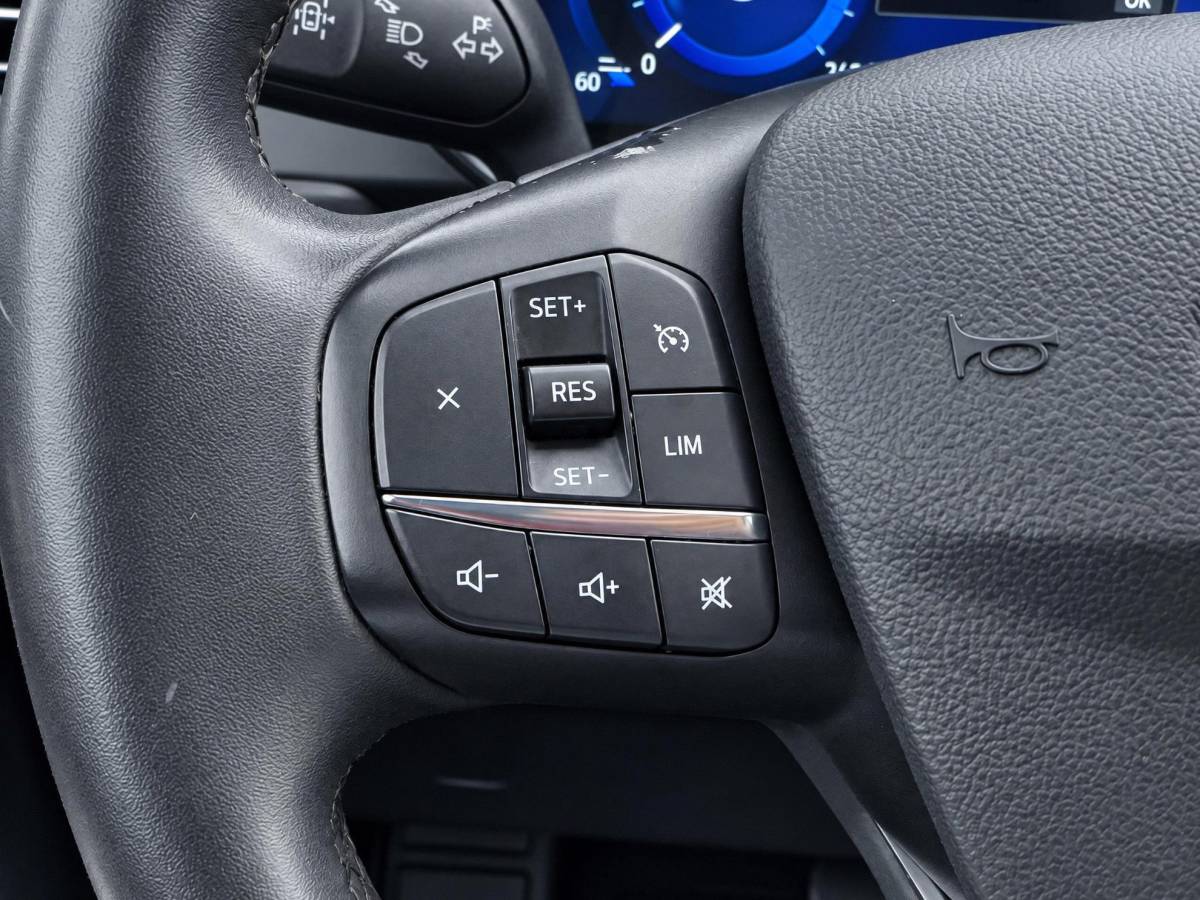 Ford Kuga Ford Kuga 2.5 PHEV Titanium X | Incl. 12 maanden garantie | Cruise control | SOH 88% | Trekhaak | Climate control | Stoelverwarming voor + achter | Stuurverwarming | Parkeercamera | Apple carplay/Android auto |