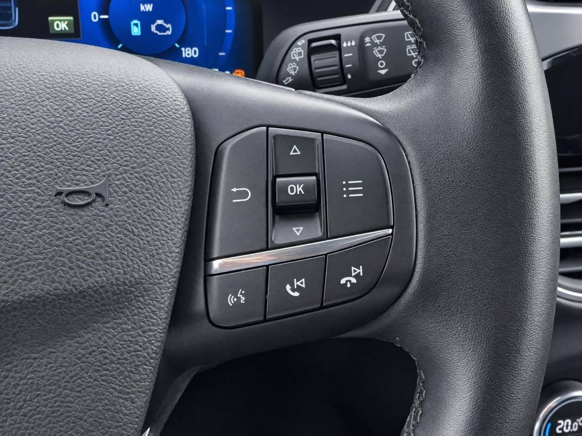 Ford Kuga Ford Kuga 2.5 PHEV Titanium X | Incl. 12 maanden garantie | Cruise control | SOH 88% | Trekhaak | Climate control | Stoelverwarming voor + achter | Stuurverwarming | Parkeercamera | Apple carplay/Android auto |