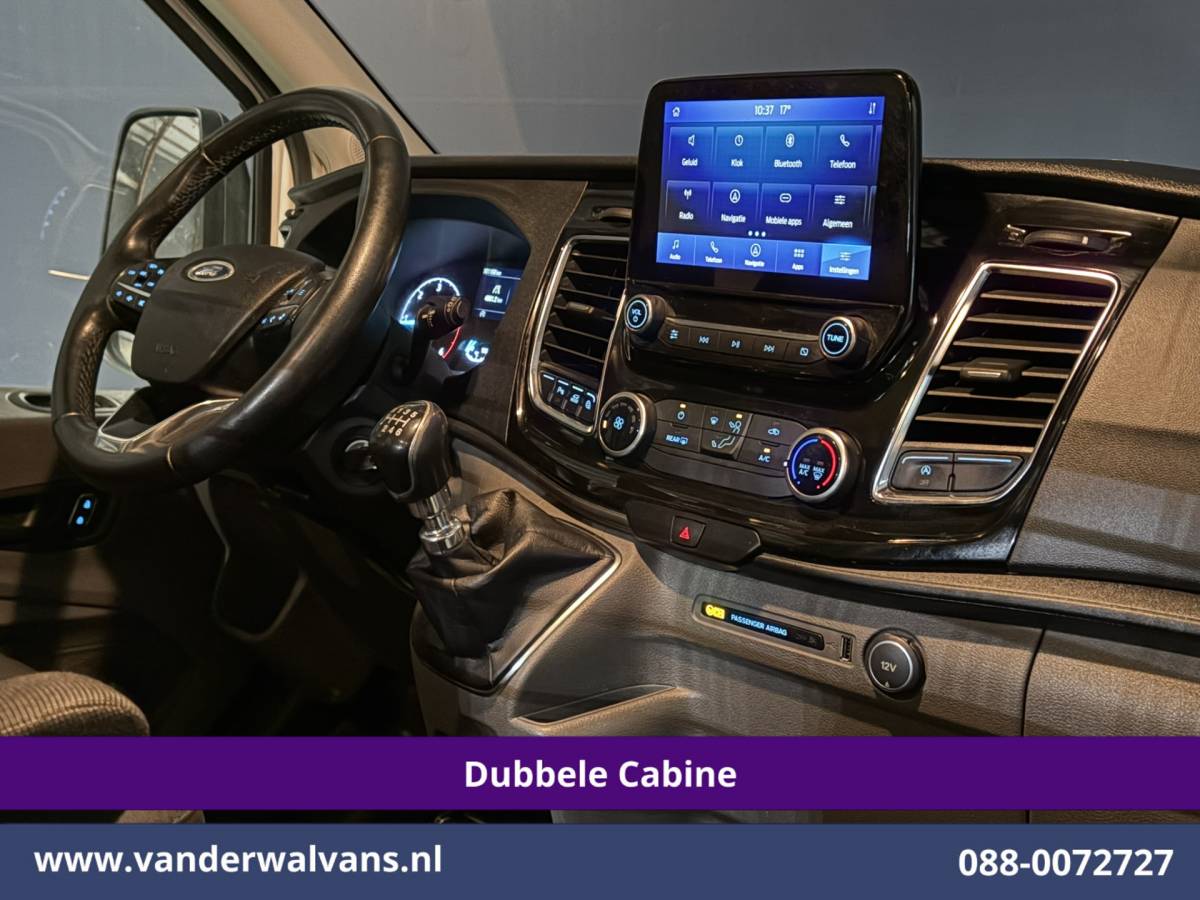Ford Transit Ford Transit 2.0 TDCI 131pk L3H2 Dubbele Cabine Euro6 Airco | 5-Zits | Navigatie | LED | Apple Carplay Cruisecontrol, Android Auto, Parkeersensoren