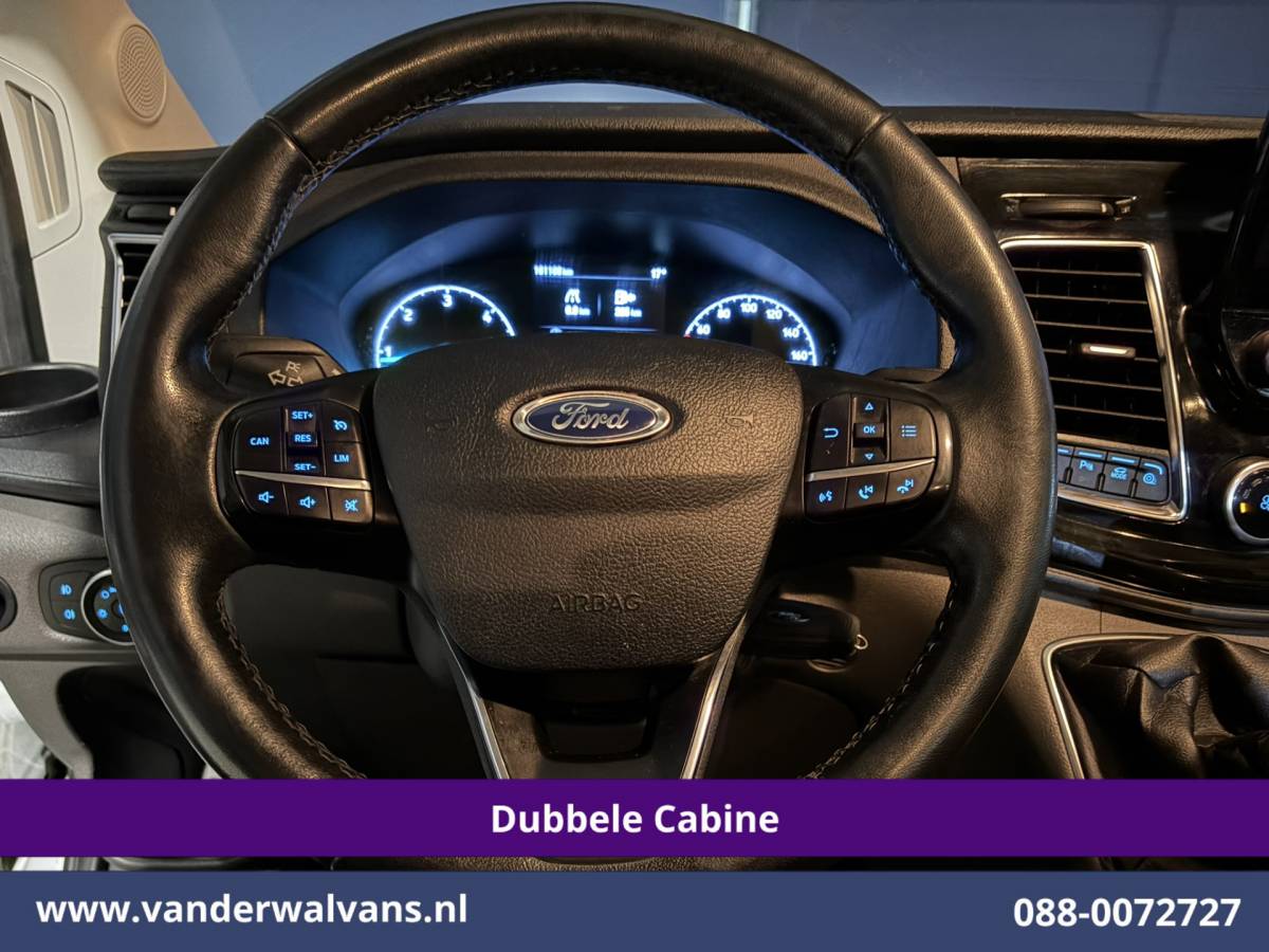 Ford Transit Ford Transit 2.0 TDCI 131pk L3H2 Dubbele Cabine Euro6 Airco | 5-Zits | Navigatie | LED | Apple Carplay Cruisecontrol, Android Auto, Parkeersensoren