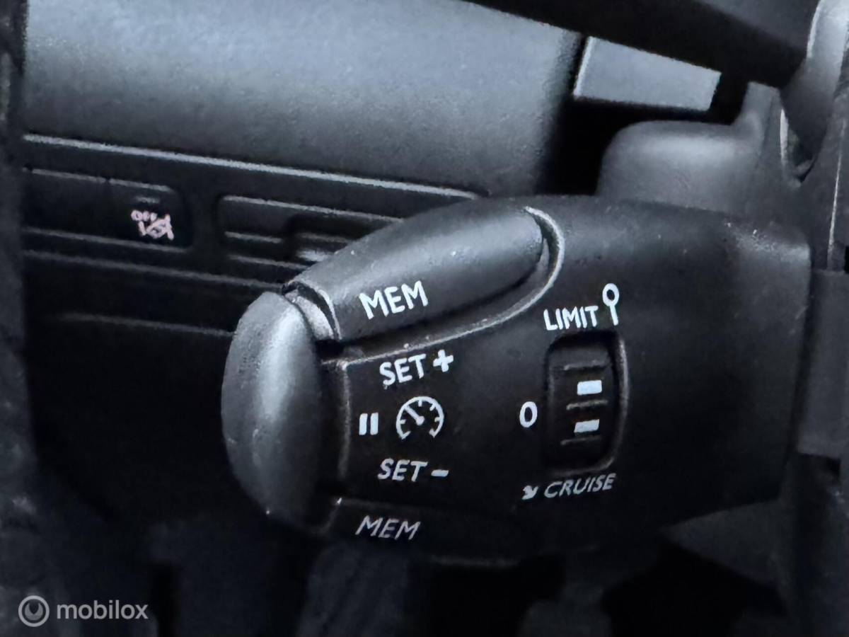 Citroën C3 Aircross Citroen C3 Aircross 110pk Shine I Navi I Camera I Cruise I
