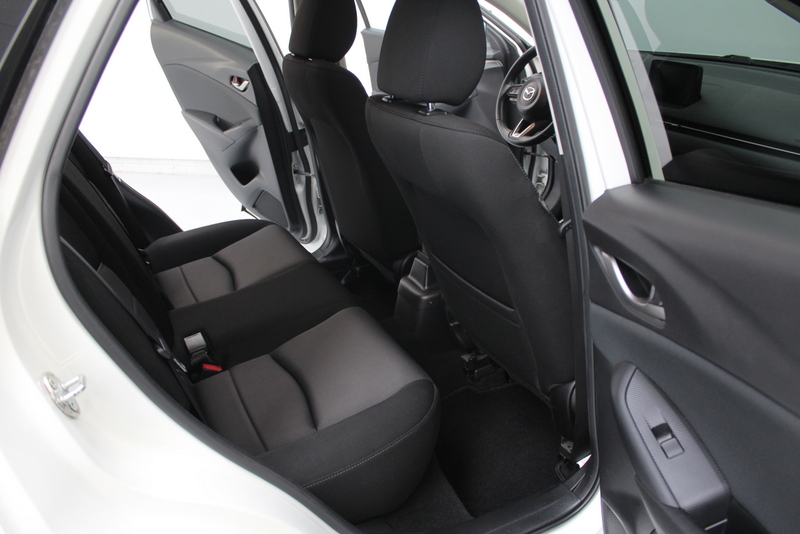 Mazda CX-3 Mazda CX-3 2.0 SkyActiv-G 120 Dynamic 120PK, NAVIGATIE | CRUISE | PARK.SENSOREN | VERWARMDE STOELEN