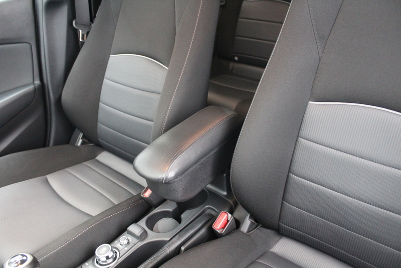 Mazda CX-3 Mazda CX-3 2.0 SkyActiv-G 120 Dynamic 120PK, NAVIGATIE | CRUISE | PARK.SENSOREN | VERWARMDE STOELEN