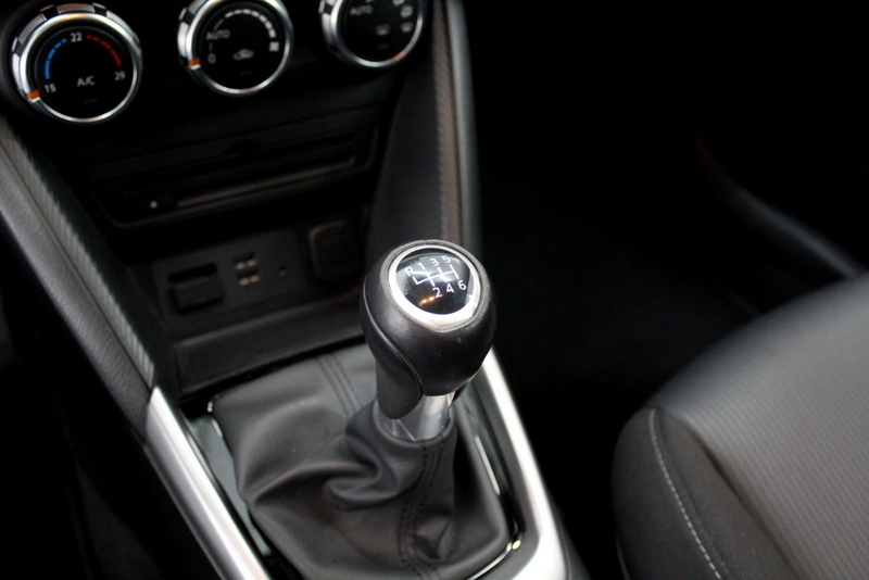 Mazda CX-3 Mazda CX-3 2.0 SkyActiv-G 120 Dynamic 120PK, NAVIGATIE | CRUISE | PARK.SENSOREN | VERWARMDE STOELEN