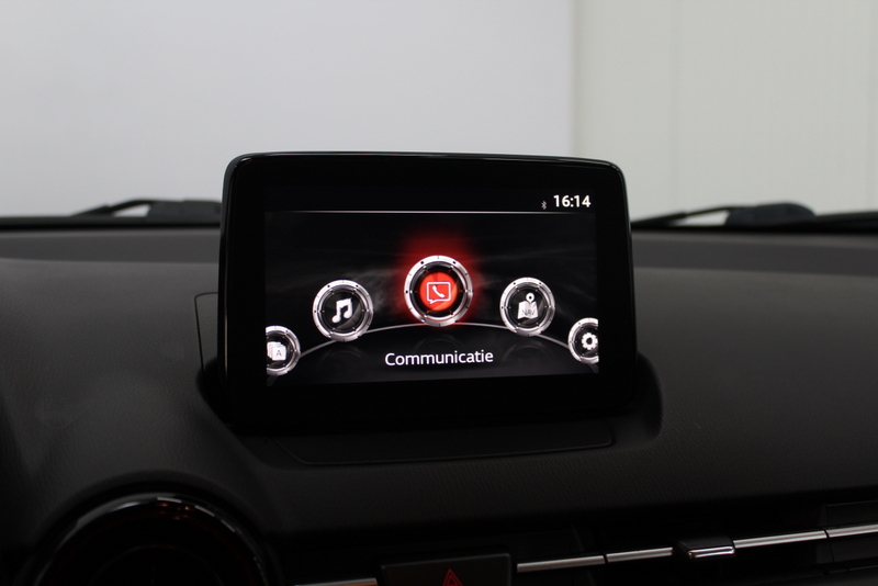 Mazda CX-3 Mazda CX-3 2.0 SkyActiv-G 120 Dynamic 120PK, NAVIGATIE | CRUISE | PARK.SENSOREN | VERWARMDE STOELEN