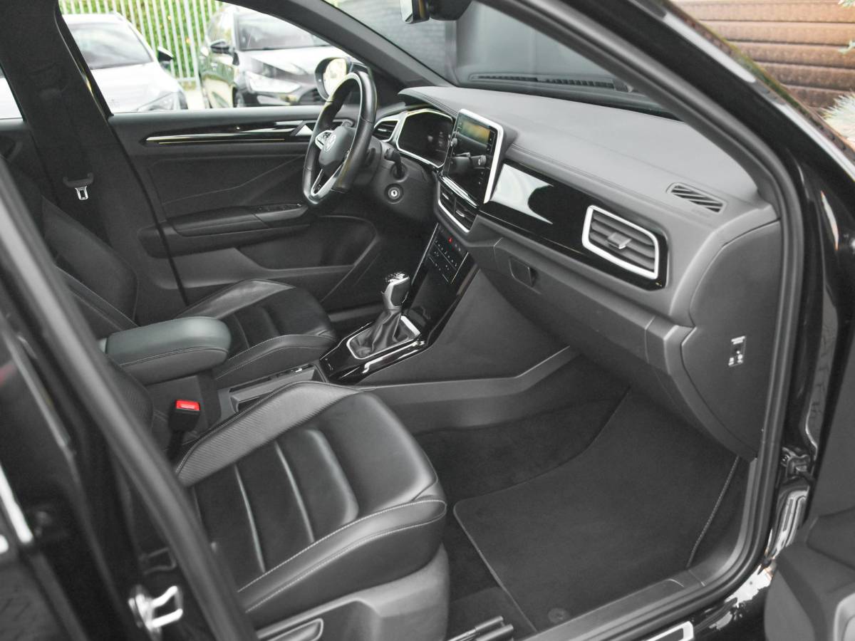 Volkswagen T-Roc Volkswagen T-Roc 1.5 TSI R-Line Business Leren Bekleding Navi ACC Stoelverwarming