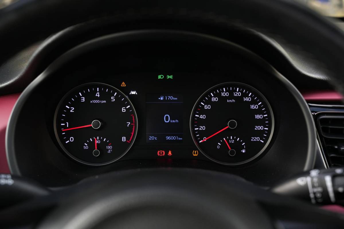 Kia Rio Kia Rio 1.4 Platinum Edition Schuifdak Leer Lane Assist Stuurverwarming 17”LM