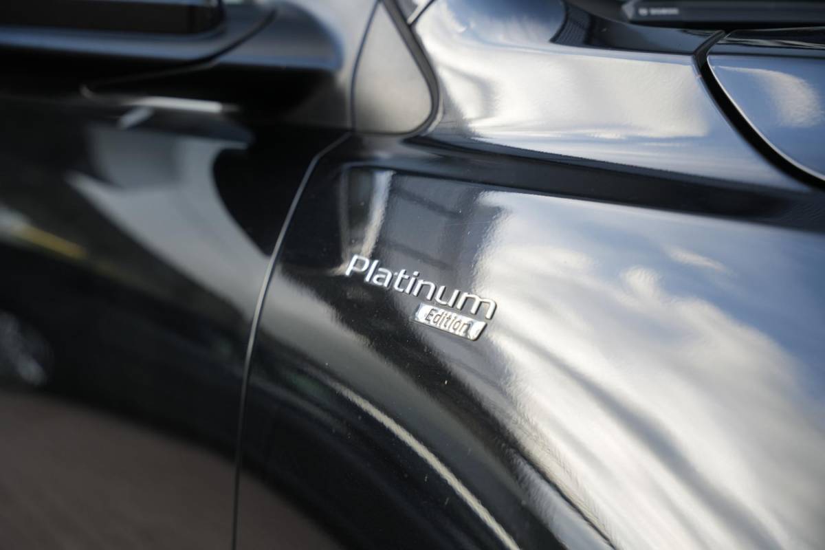 Kia Rio Kia Rio 1.4 Platinum Edition Schuifdak Leer Lane Assist Stuurverwarming 17”LM