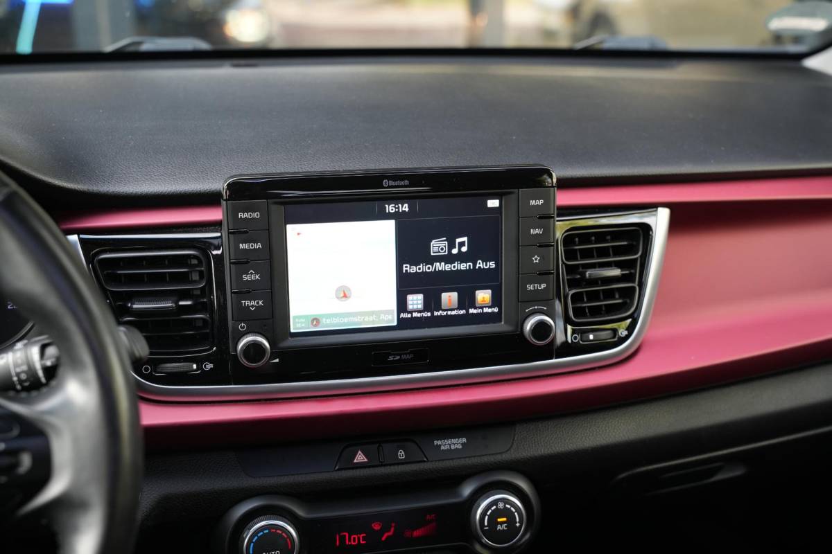 Kia Rio Kia Rio 1.4 Platinum Edition Schuifdak Leer Lane Assist Stuurverwarming 17”LM