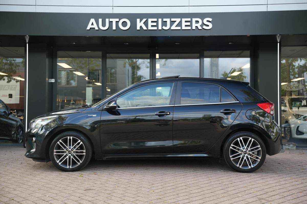 Kia Rio Kia Rio 1.4 Platinum Edition Schuifdak Leer Lane Assist Stuurverwarming 17”LM