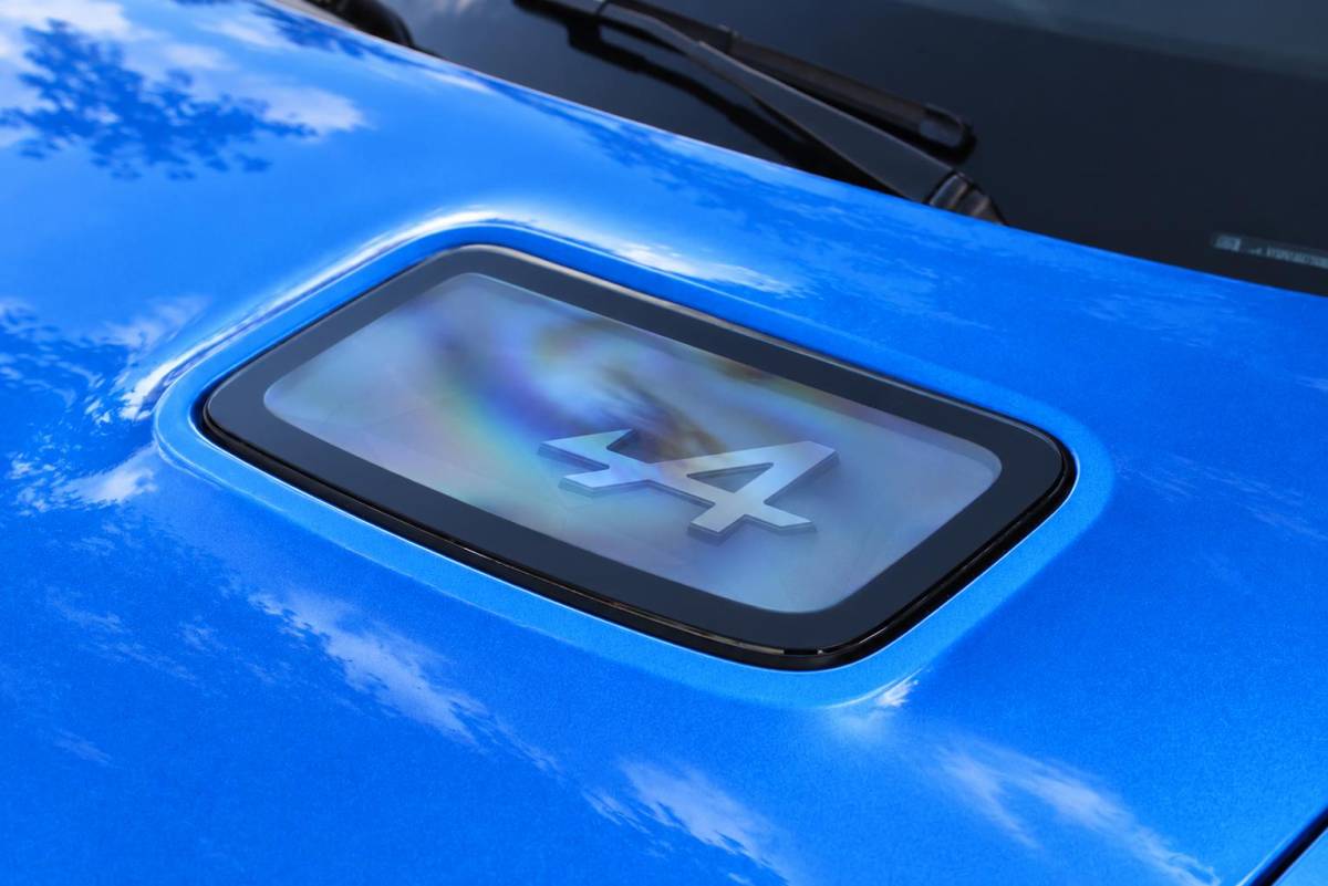 Alpine A290 Alpine A290 GTS 220PK 52 kWh | DEVIALET AUDIO SYSTEM | DRAADLOZE TELEFOONLADER | ELEKTRISCH VERWARMBAAR STUURWIEL | 19″ LICHTMETALEN VELGEN “SNOWFLAKE” NOIR BRILLIANT | ALPINE LOGO OP ZIJSCHERMEN | BREMBO REMKLAUWEN “ROUGE RACING” | ALPINE TELEMETRICS PREMIUM | NAPPA LEDEREN BEKLEDING BLUE PROFOND/GRIS EVEE MET ALPINE STIKSELS EN LOGO | MICHELIN PILOT SPORT BANDEN | ALPINE SPORT CHASSIS | GROOTLICHT ASSISTENT | DCC | ADAPTIVE CRUISE CONTROL | PARKEERNSENSOREN VOOR ACHTER EN ZIJKANT | ACHTERUITRIJ CAMERA | HANDSFREE CARD | VERWARMBARE VOORSTOELEN | WARMTEPOMP | NAVIGATIE BY “GOOGLE” | DRAADLOZE APPLE CARPLAY/ANDROID AUTO | FULL LED KOPLAMPEN MET FRANSE FLAG | PRIVACY GLASS | SFEER VERLICHTING | 3-FASE LADER | 100 KW SNELLADER |