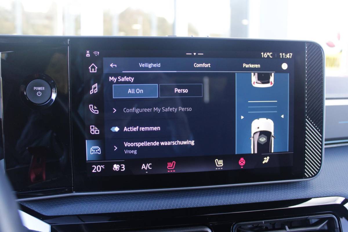Alpine A290 Alpine A290 GTS 220PK 52 kWh | DEVIALET AUDIO SYSTEM | DRAADLOZE TELEFOONLADER | ELEKTRISCH VERWARMBAAR STUURWIEL | 19″ LICHTMETALEN VELGEN “SNOWFLAKE” NOIR BRILLIANT | ALPINE LOGO OP ZIJSCHERMEN | BREMBO REMKLAUWEN “ROUGE RACING” | ALPINE TELEMETRICS PREMIUM | NAPPA LEDEREN BEKLEDING BLUE PROFOND/GRIS EVEE MET ALPINE STIKSELS EN LOGO | MICHELIN PILOT SPORT BANDEN | ALPINE SPORT CHASSIS | GROOTLICHT ASSISTENT | DCC | ADAPTIVE CRUISE CONTROL | PARKEERNSENSOREN VOOR ACHTER EN ZIJKANT | ACHTERUITRIJ CAMERA | HANDSFREE CARD | VERWARMBARE VOORSTOELEN | WARMTEPOMP | NAVIGATIE BY “GOOGLE” | DRAADLOZE APPLE CARPLAY/ANDROID AUTO | FULL LED KOPLAMPEN MET FRANSE FLAG | PRIVACY GLASS | SFEER VERLICHTING | 3-FASE LADER | 100 KW SNELLADER |