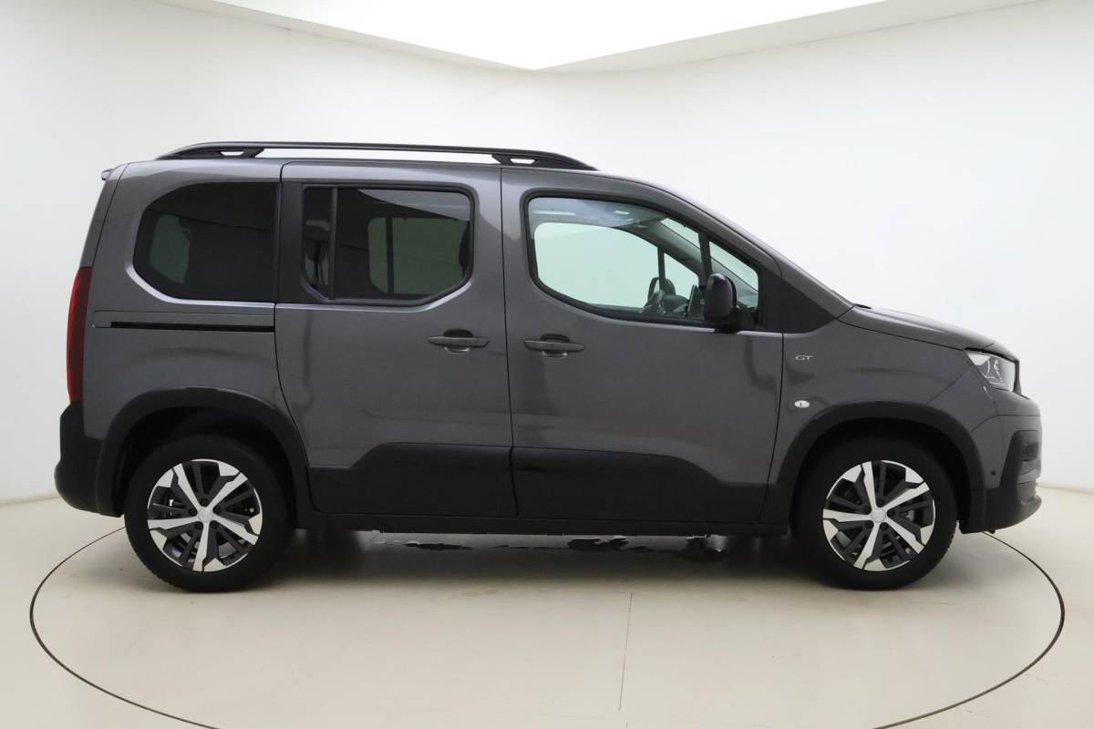 Peugeot Rifter Peugeot Rifter 1.2 Puretech 130pk Automaat GT | Navigatie | Trekhaak | Panoramadak | Achteruitrijcamera | Climate control | Dakrails | Stoelverwarming | Lichtmetalen velgen