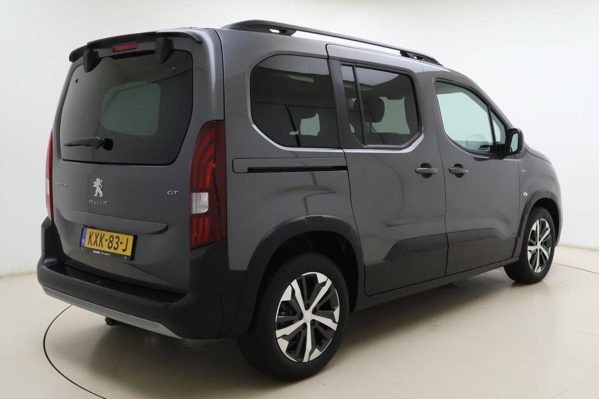 Peugeot Rifter Peugeot Rifter 1.2 Puretech 130pk Automaat GT | Navigatie | Trekhaak | Panoramadak | Achteruitrijcamera | Climate control | Dakrails | Stoelverwarming | Lichtmetalen velgen