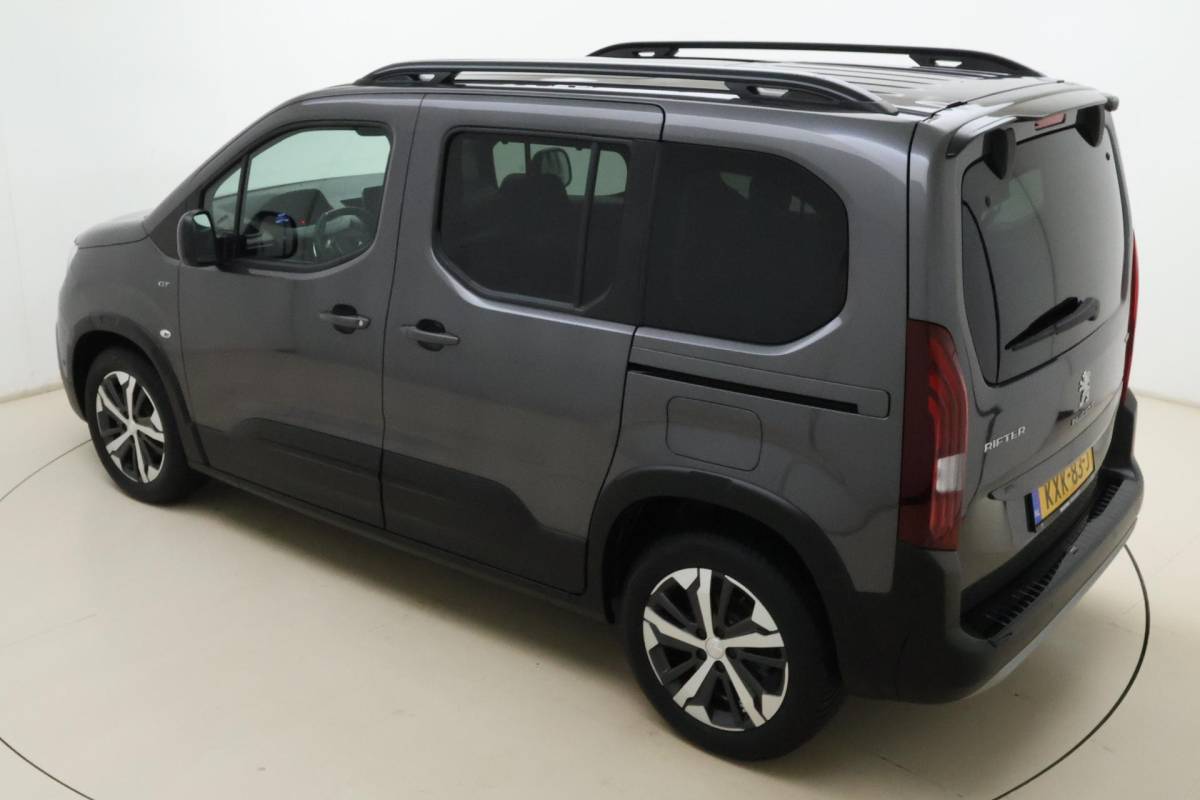 Peugeot Rifter Peugeot Rifter 1.2 Puretech 130pk Automaat GT | Navigatie | Trekhaak | Panoramadak | Achteruitrijcamera | Climate control | Dakrails | Stoelverwarming | Lichtmetalen velgen