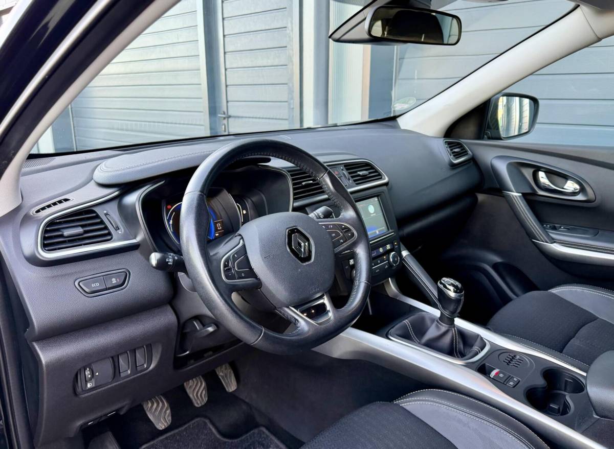 Renault Kadjar Renault Kadjar 1.2 TCe 130pk Intens | Trekhaak | Camera | Cruise | 149.000 KM NAP | PDC | Rijklaar |