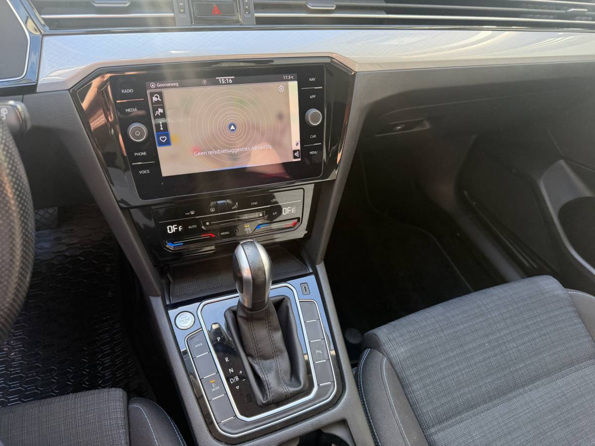 Volkswagen Passat Volkswagen Passat Variant 1.4 TSI PHEV GTE Business Bj 2020 Km 114.000 Nap 1e eigenaar