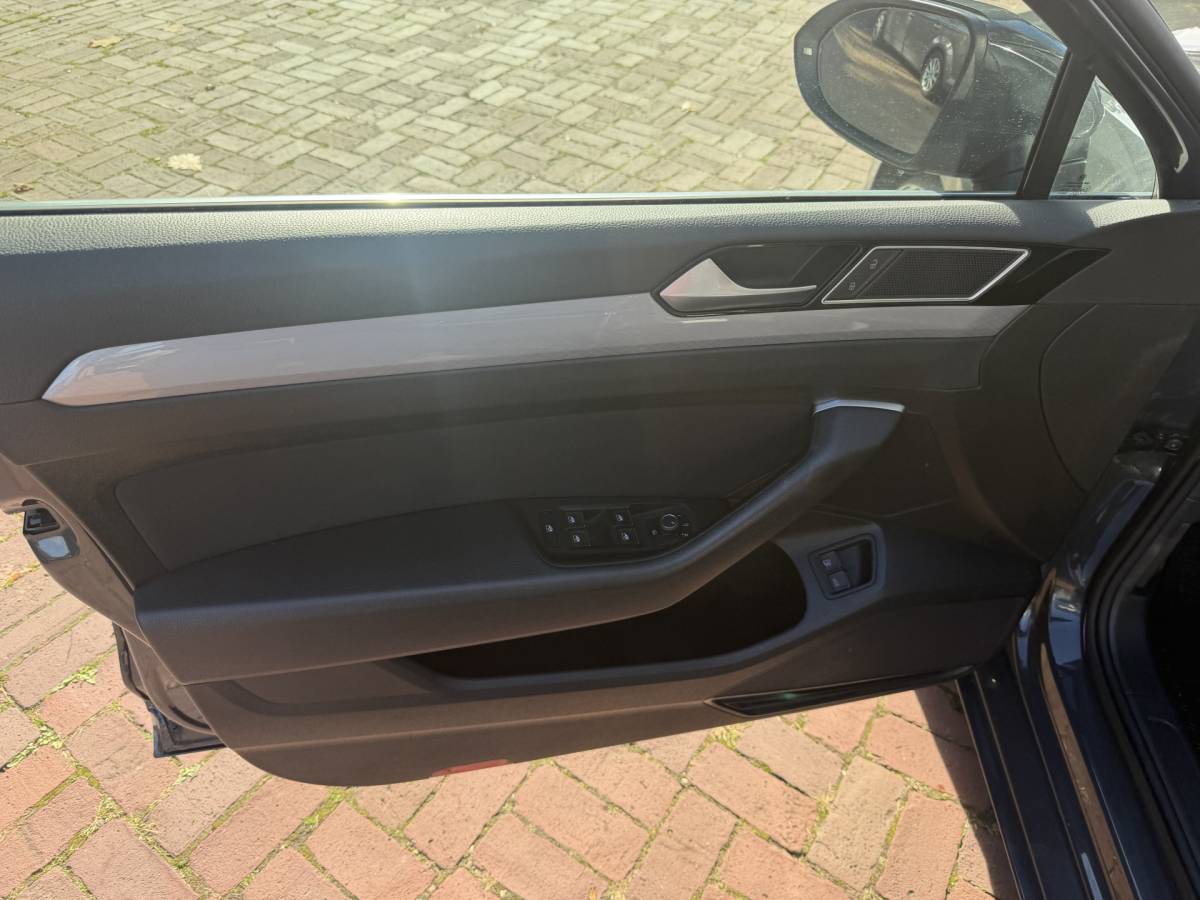 Volkswagen Passat Volkswagen Passat Variant 1.4 TSI PHEV GTE Business Bj 2020 Km 114.000 Nap 1e eigenaar