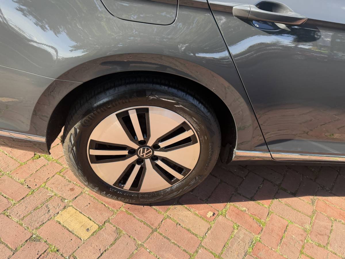 Volkswagen Passat Volkswagen Passat Variant 1.4 TSI PHEV GTE Business Bj 2020 Km 114.000 Nap 1e eigenaar